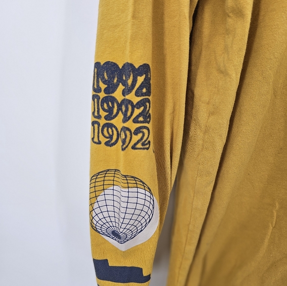 Dutch Brothers Gold Long Sleeve T-Shirt Size Medium - Picture 5 of 9